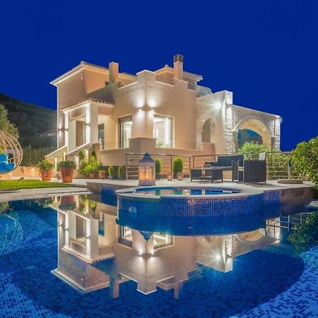 Romanza Luxury Villa Kalamákion Dış mekan fotoğraf