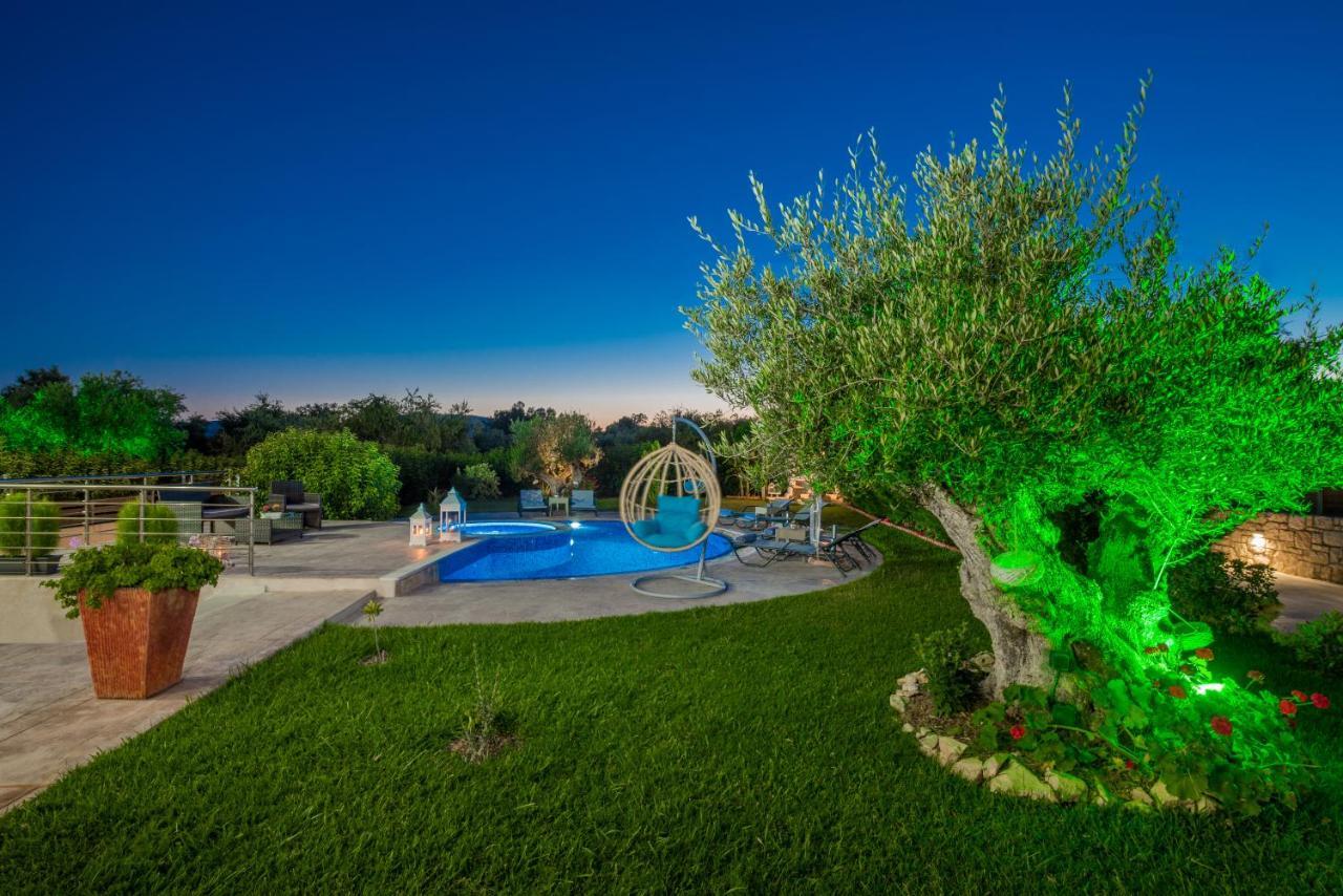 Romanza Luxury Villa Kalamákion Dış mekan fotoğraf